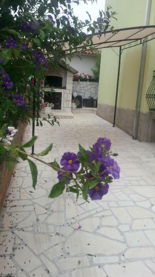 Apartment Ana Рогозница Екстериор снимка
