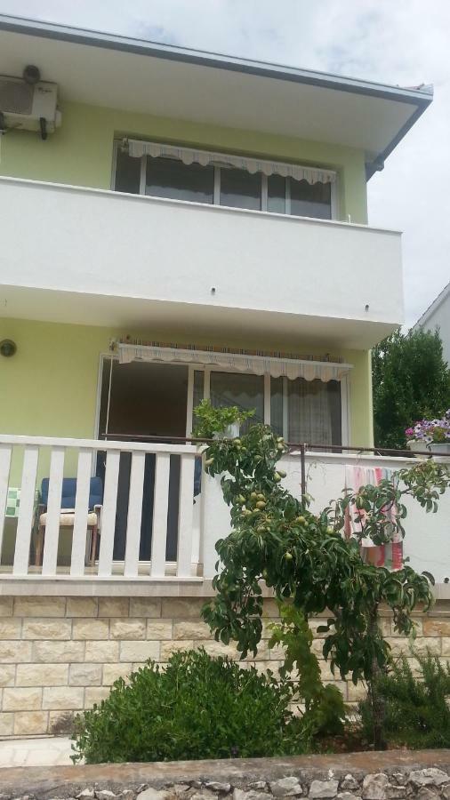 Apartment Ana Рогозница Екстериор снимка