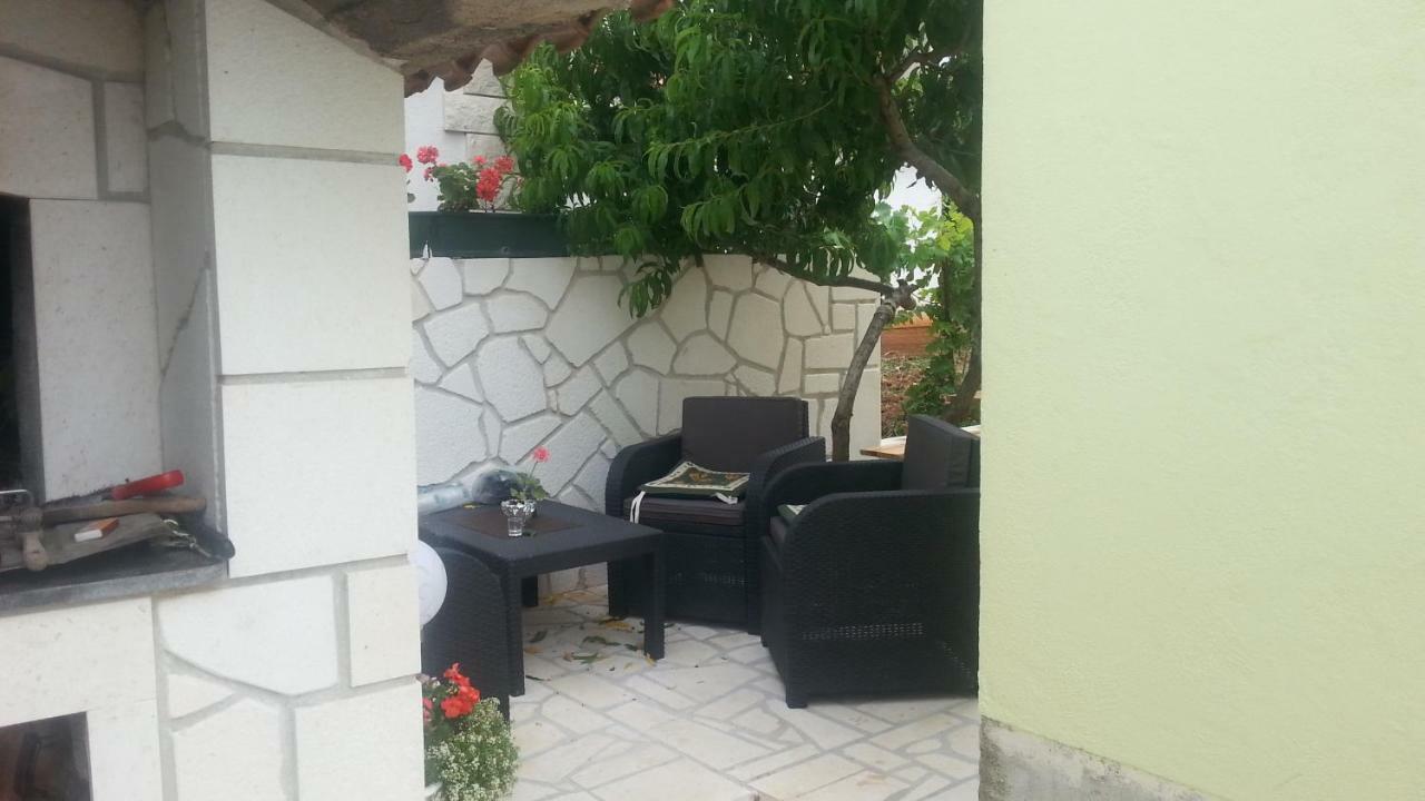 Apartment Ana Рогозница Екстериор снимка